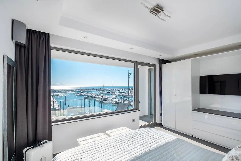 Puerto Banus Front Line 2 Bedroom Apartment Marbella Spain